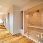 Apartment Cademai Alpenglow With Sauna R&r Cortina d'Ampezzo