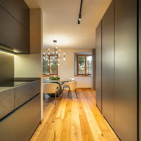 アパート Cademai Alpenglow With Sauna R&r