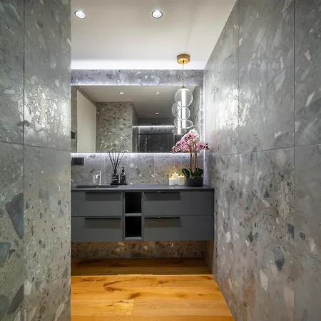 Cademai Alpenglow With Sauna R&r *